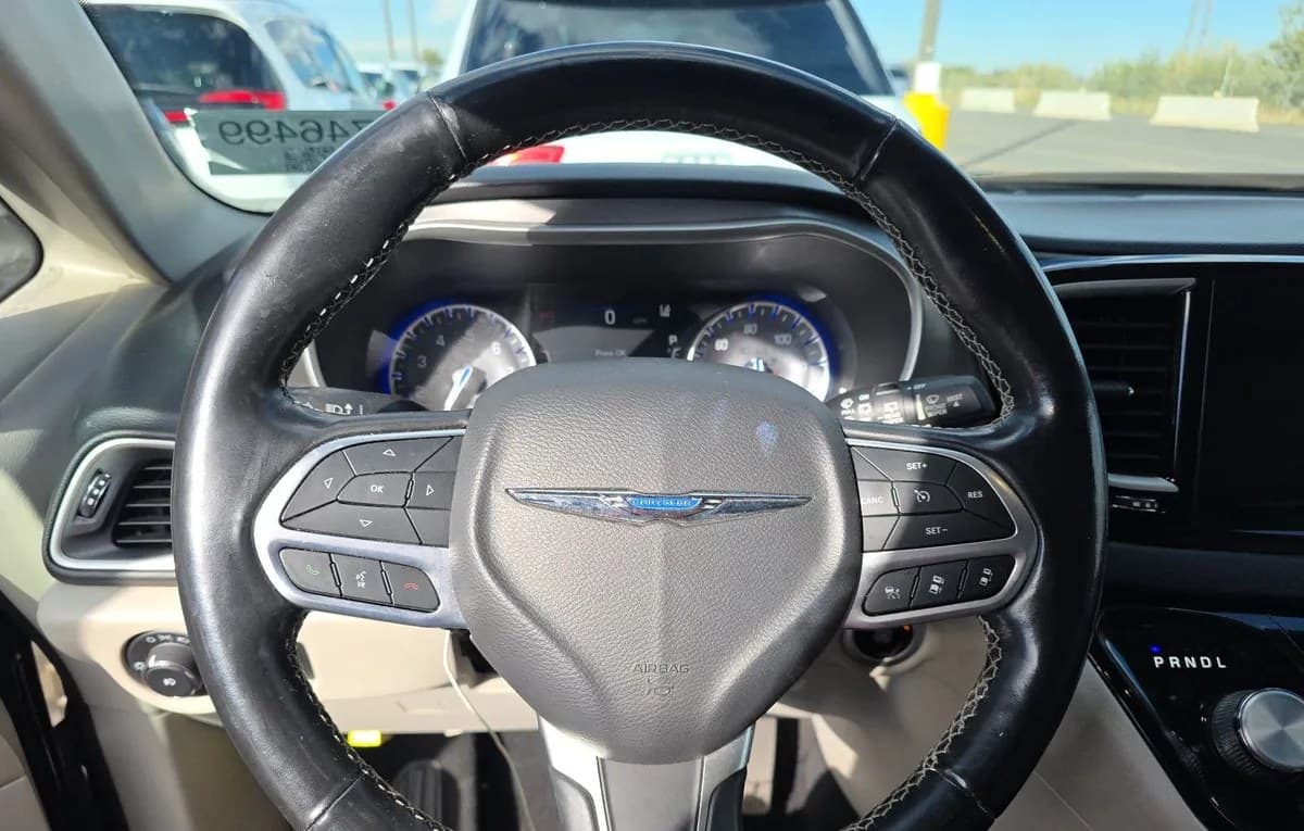 2021 CHRYSLER PACIFICA TOURING L 121.6" WB 7