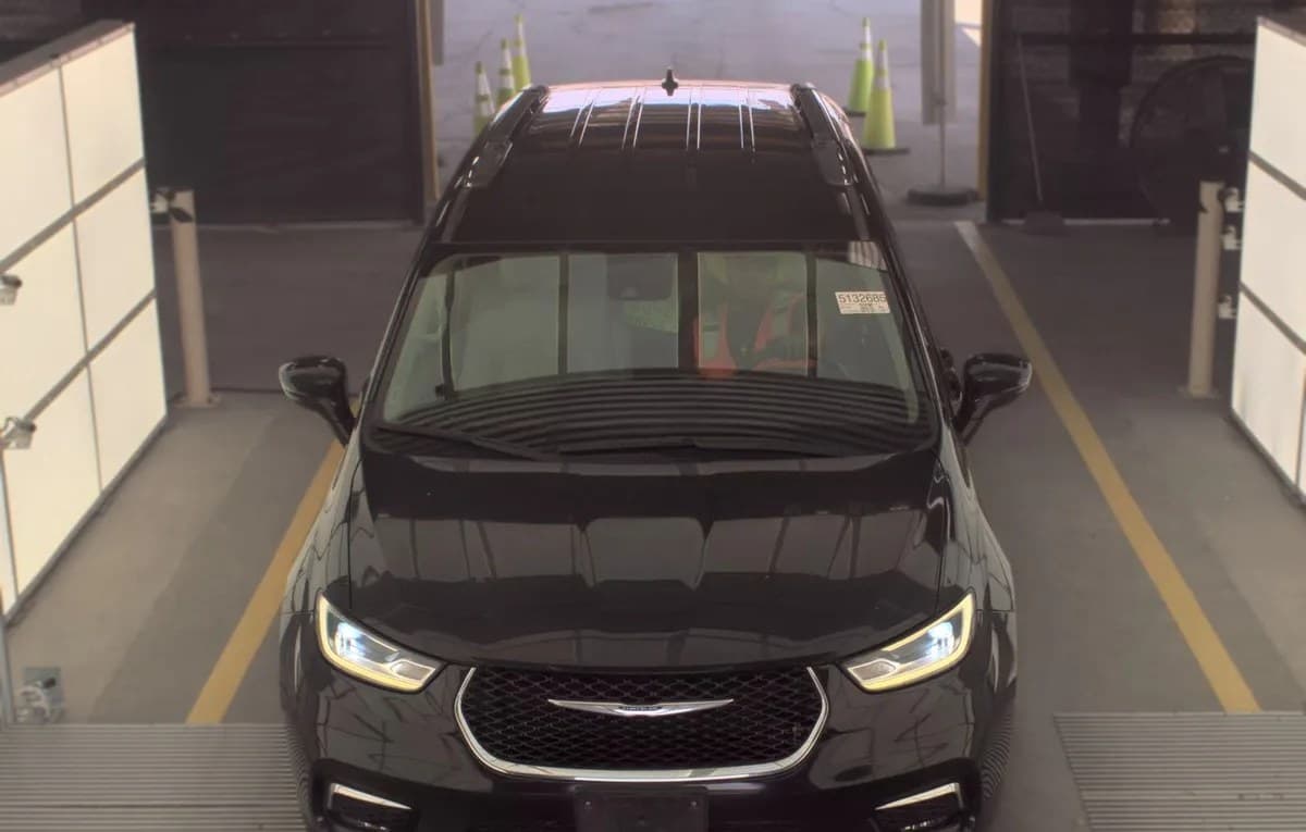 2021 CHRYSLER PACIFICA TOURING L 121.6" WB 3