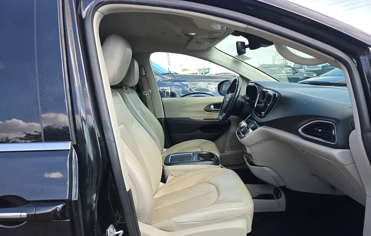 2021 CHRYSLER PACIFICA TOURING L 121.6" WB 5