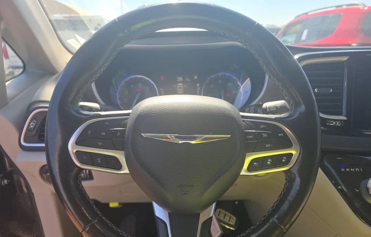 2021 CHRYSLER PACIFICA TOURING L 121.6" WB 7