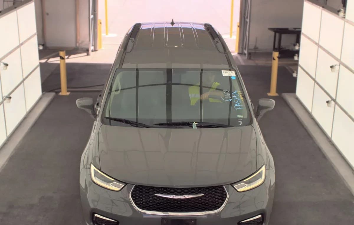 2022 CHRYSLER PACIFICA TOURING L 121.6" WB 3