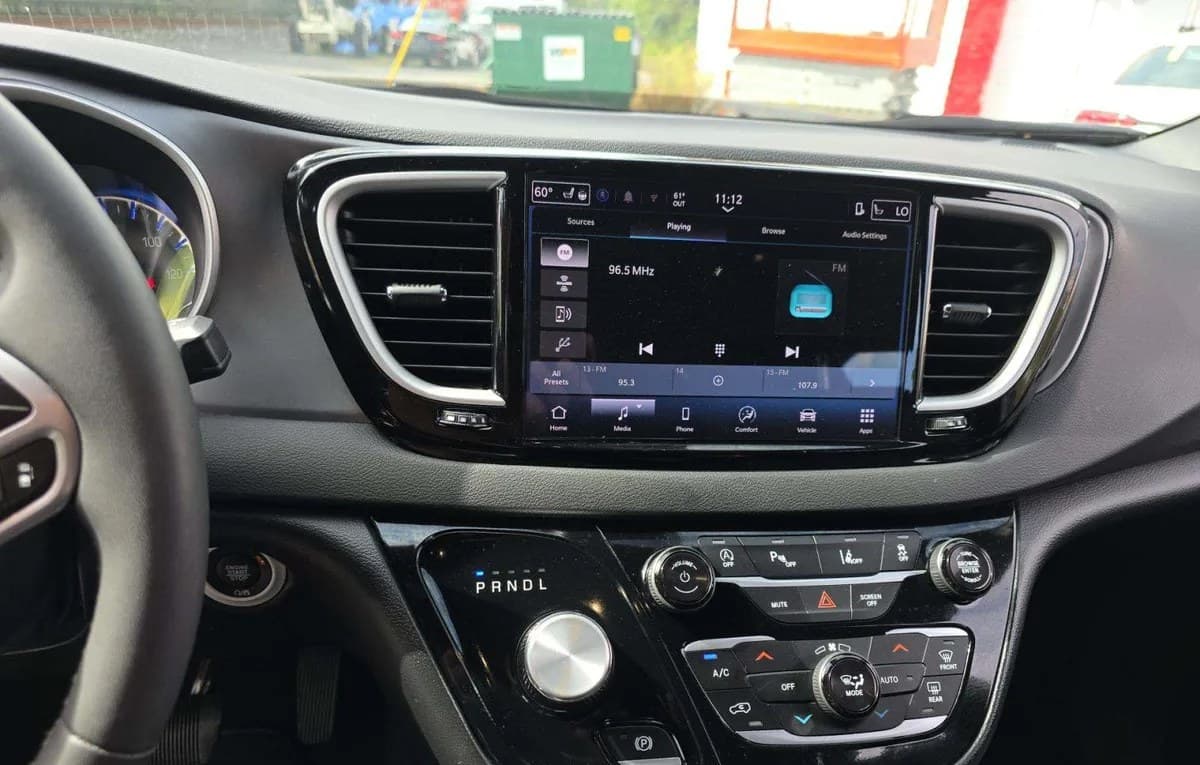 2025 CHRYSLER PACIFICA SELECT 121.6" WB 7