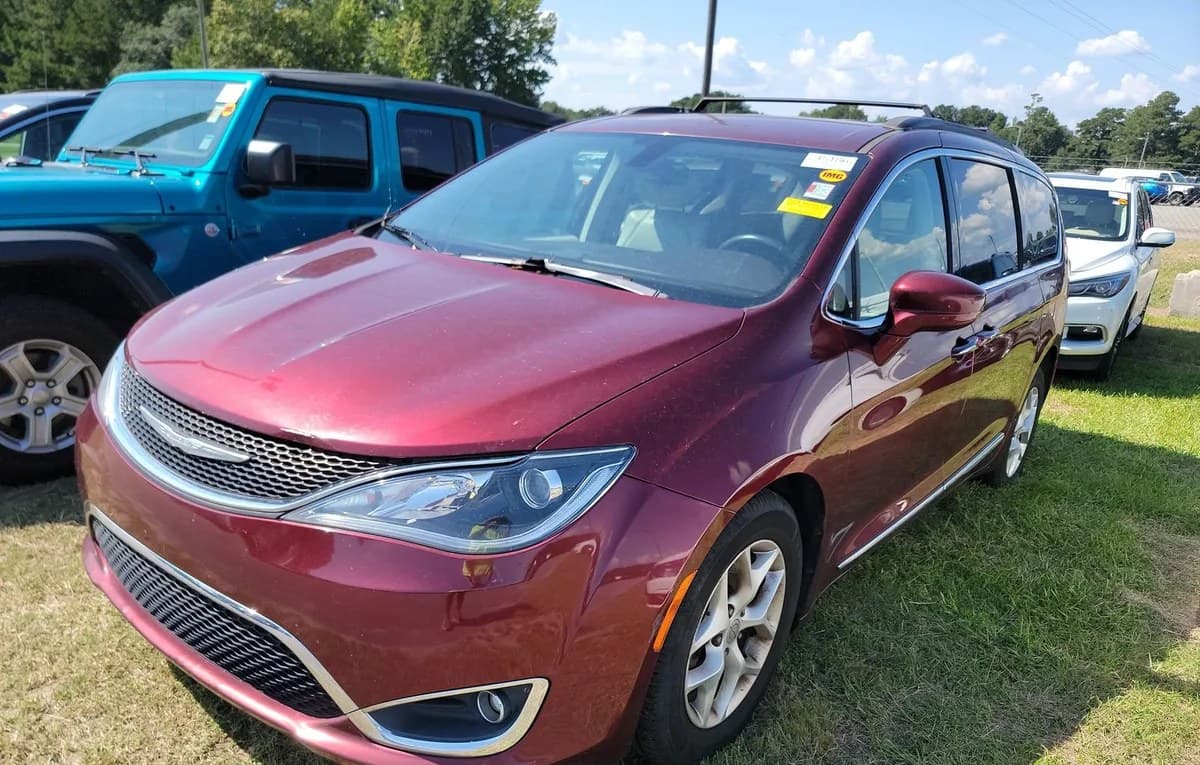 2017 CHRYSLER PACIFICA TOURING L 121.6" WB 2