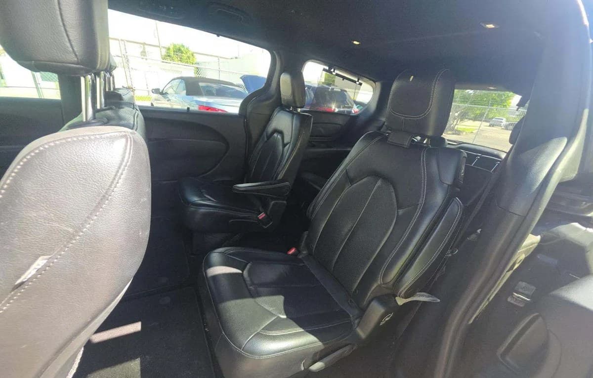 2019 CHRYSLER PACIFICA TOURING L 121.6" WB 7
