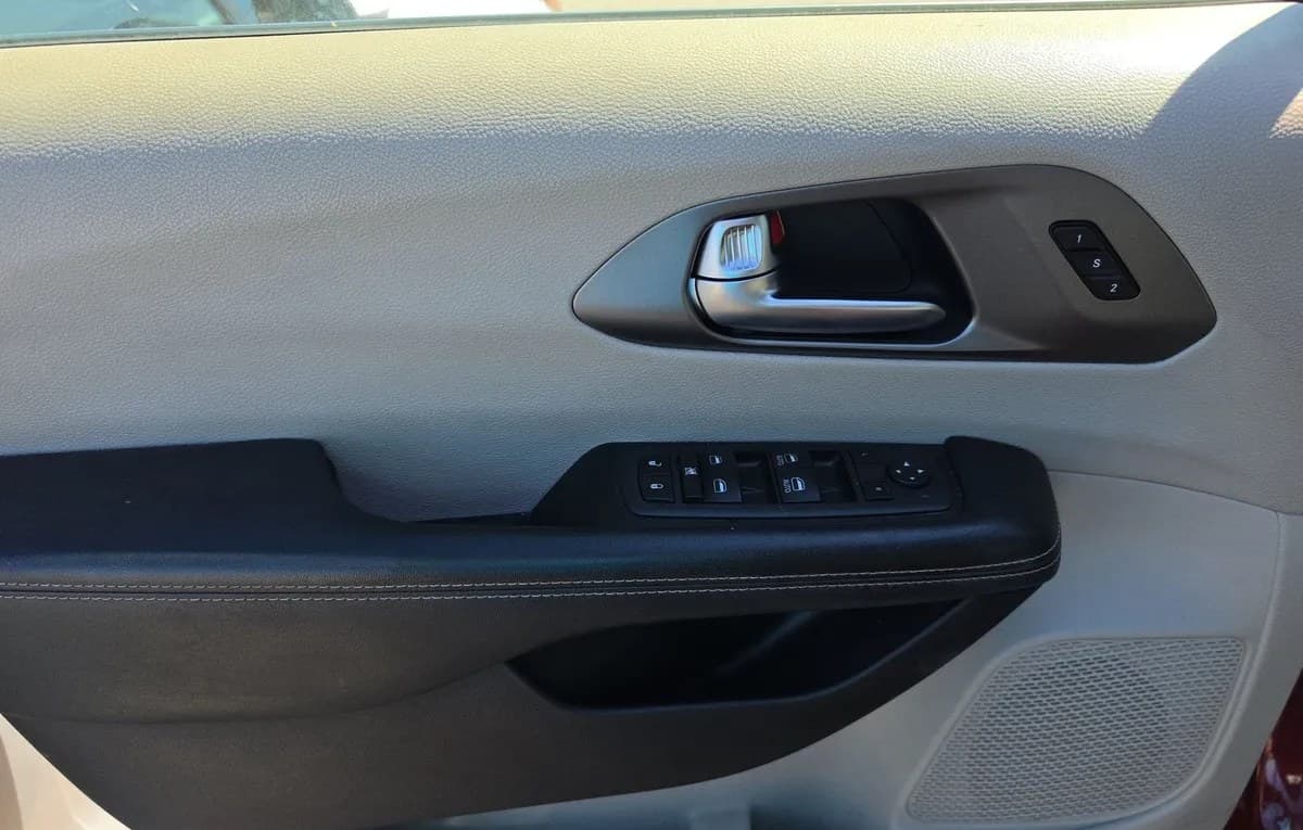 2021 CHRYSLER PACIFICA TOURING L 121.6" WB 6