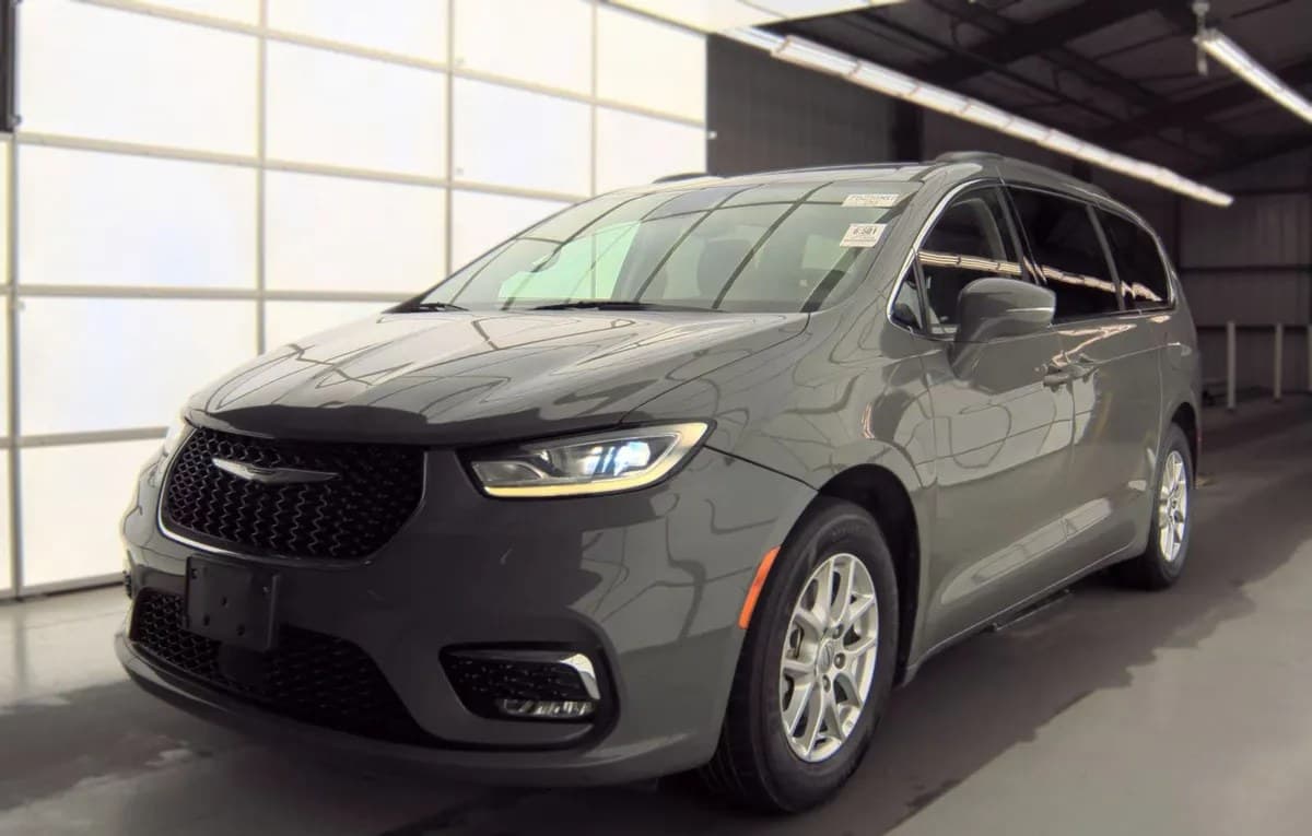 2022 CHRYSLER PACIFICA TOURING L 121.6" WB 2