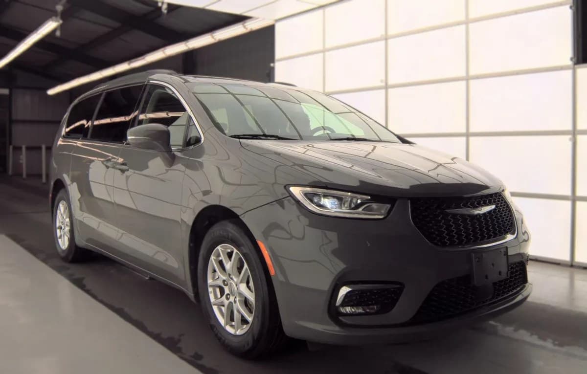 2022 CHRYSLER PACIFICA TOURING L 121.6" WB 4