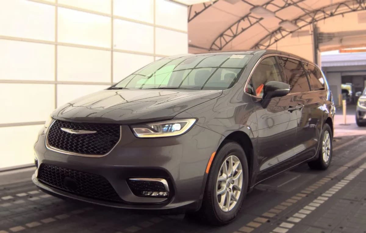 2023 CHRYSLER PACIFICA TOURING L 121.6" WB 2