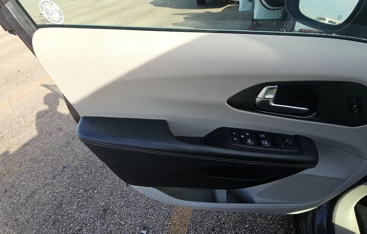 2023 CHRYSLER PACIFICA TOURING L 121.6" WB 6