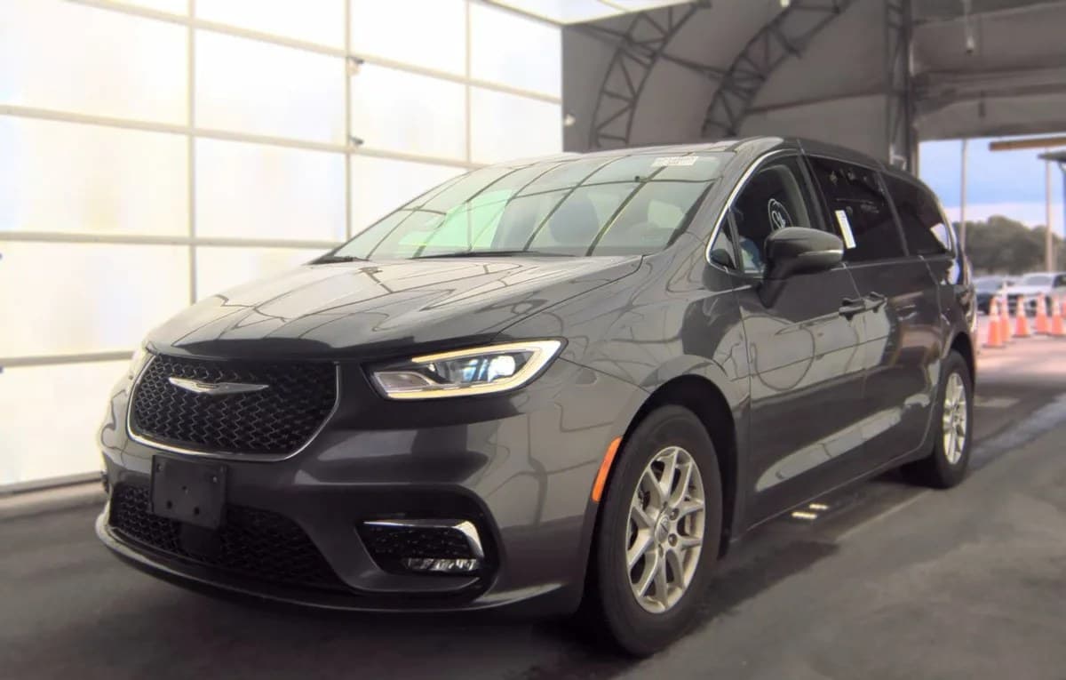 2023 CHRYSLER PACIFICA TOURING L 121.6" WB 2