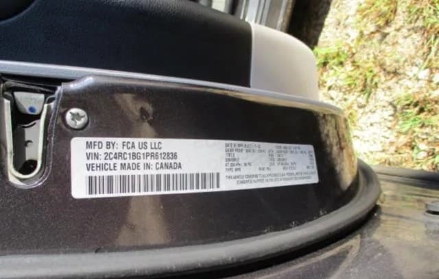 2023 CHRYSLER PACIFICA TOURING L 121.6" WB 5