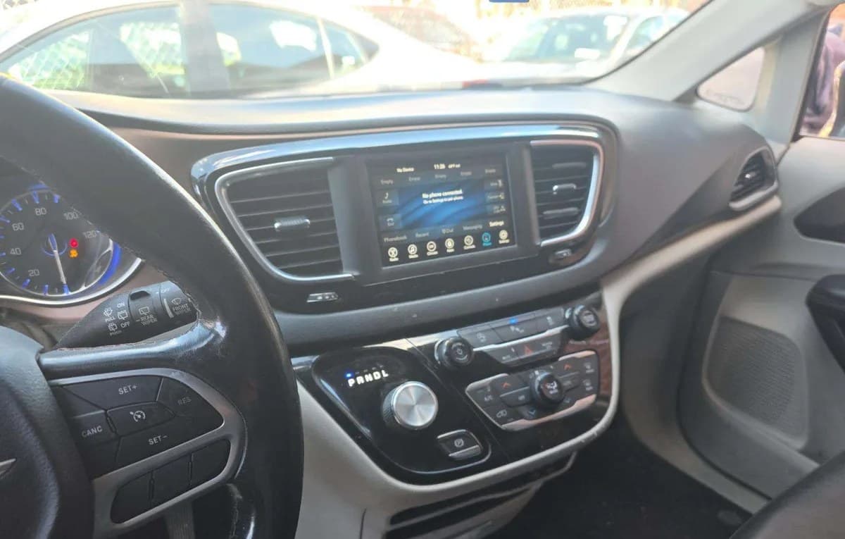 2019 CHRYSLER PACIFICA TOURING L 121.6" WB 7