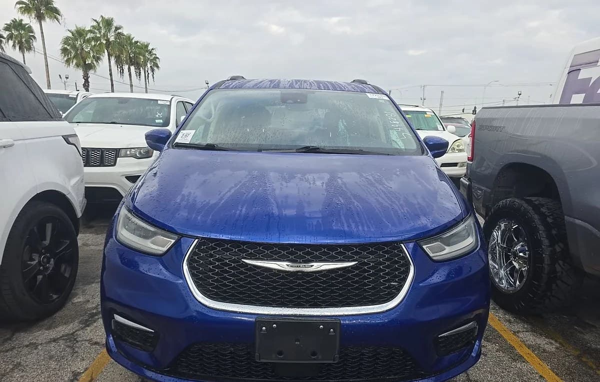 2021 CHRYSLER PACIFICA TOURING L 121.6" WB 3