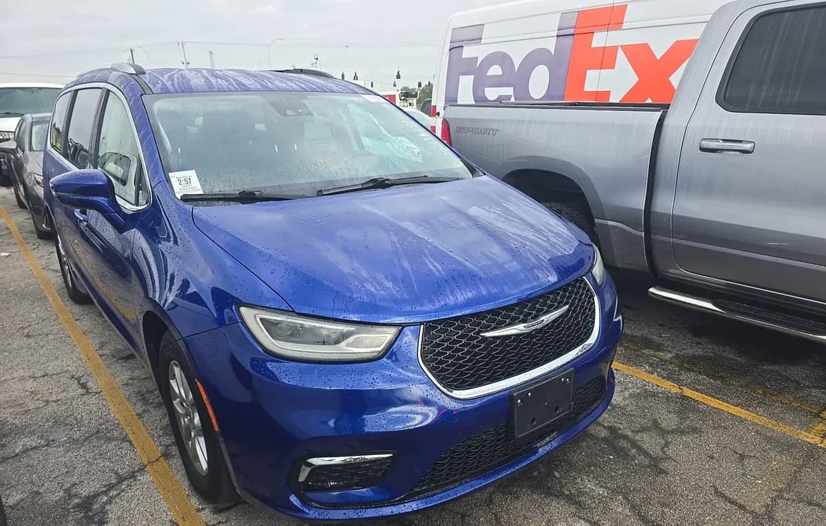 2021 CHRYSLER PACIFICA TOURING L 121.6" WB 4