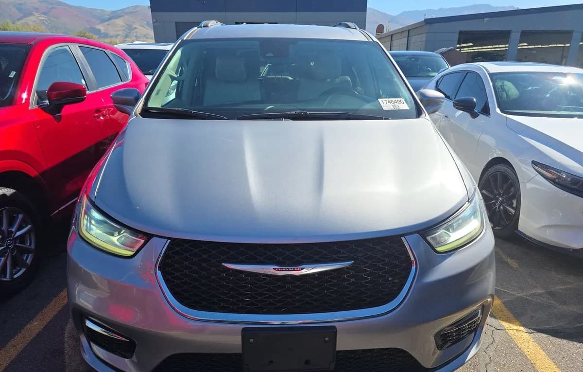 2021 CHRYSLER PACIFICA TOURING L 121.6" WB 3