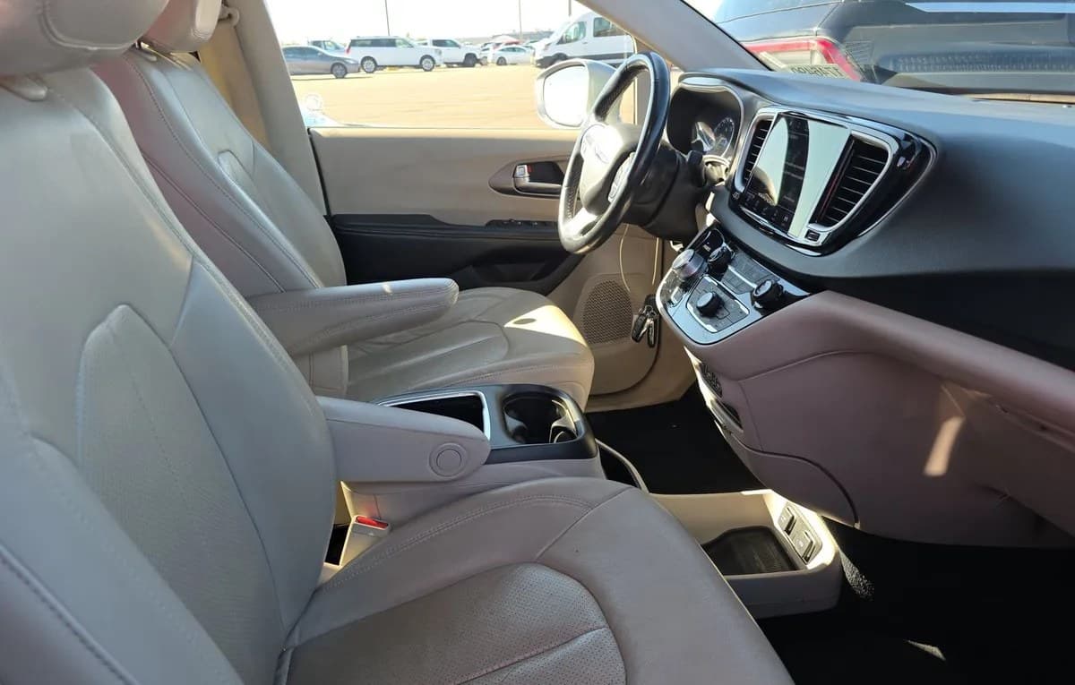 2021 CHRYSLER PACIFICA TOURING L 121.6" WB 5
