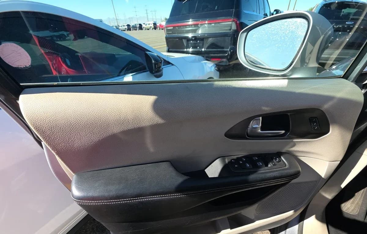 2021 CHRYSLER PACIFICA TOURING L 121.6" WB 6