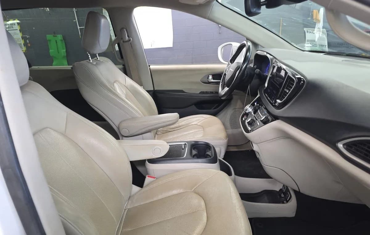 2021 CHRYSLER PACIFICA TOURING L 121.6" WB 5