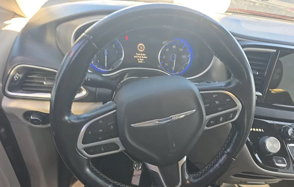 2021 CHRYSLER PACIFICA TOURING L 121.6" WB 7