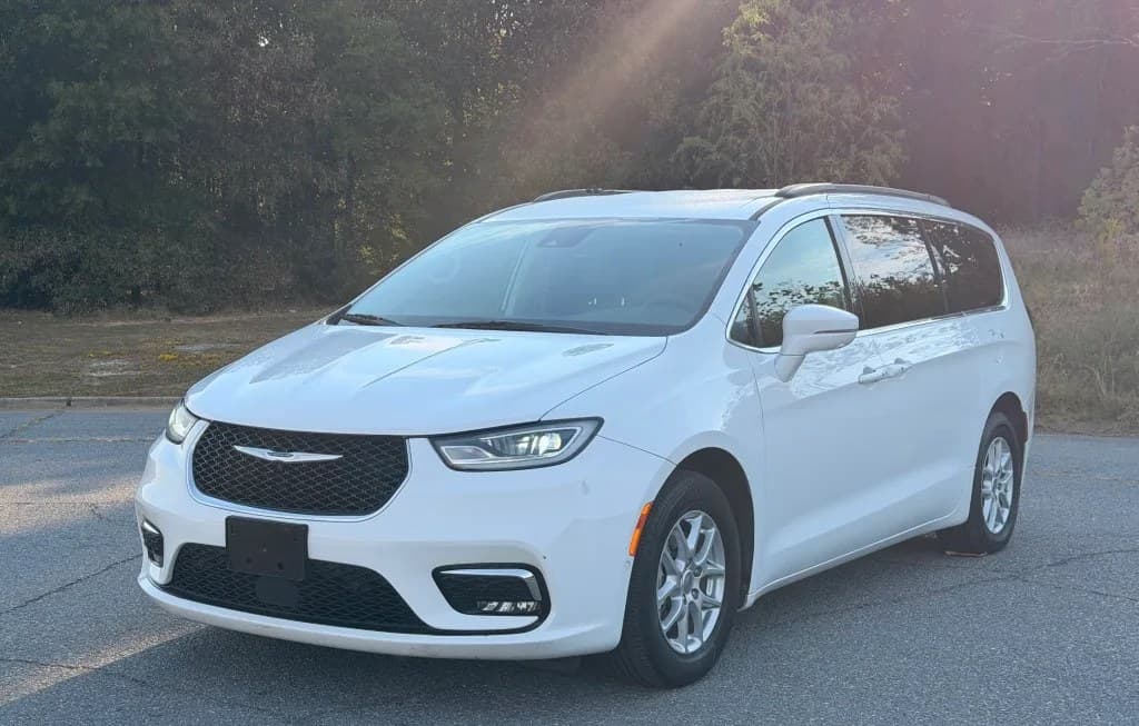 2022 CHRYSLER PACIFICA TOURING L 121.6" WB