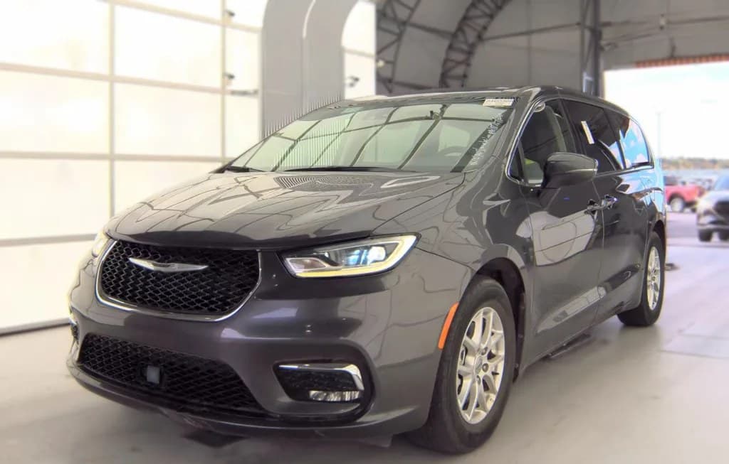 2023 CHRYSLER PACIFICA TOURING L 121.6" WB 1