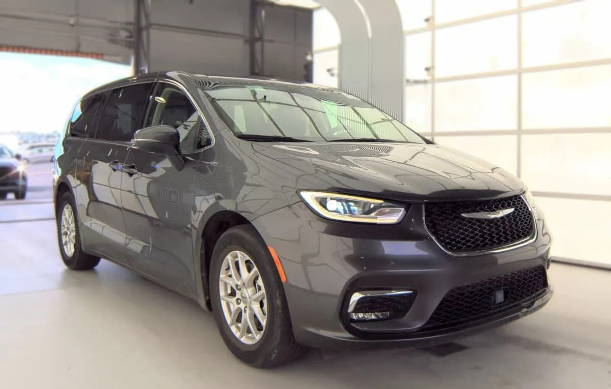 2023 CHRYSLER PACIFICA TOURING L 121.6" WB 4