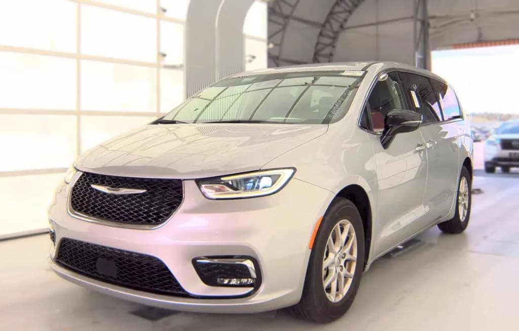 2024 CHRYSLER PACIFICA TOURING L 121.6" WB