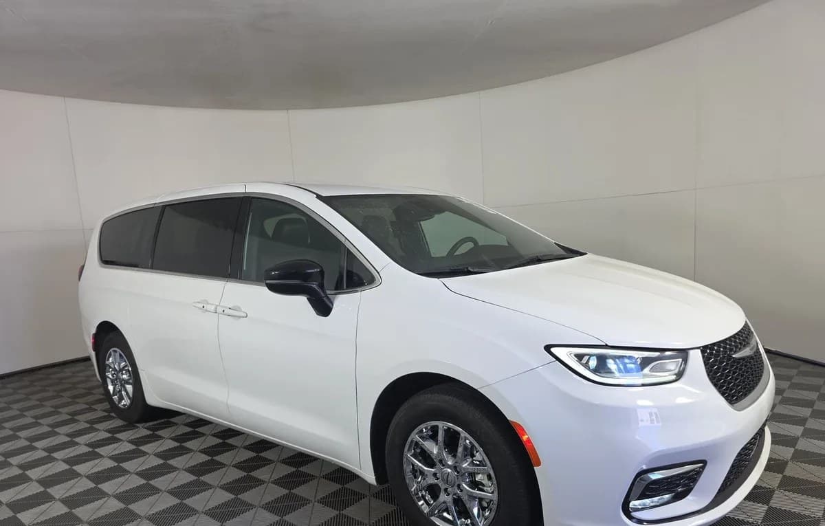 2025 CHRYSLER PACIFICA SELECT 121.6" WB 4