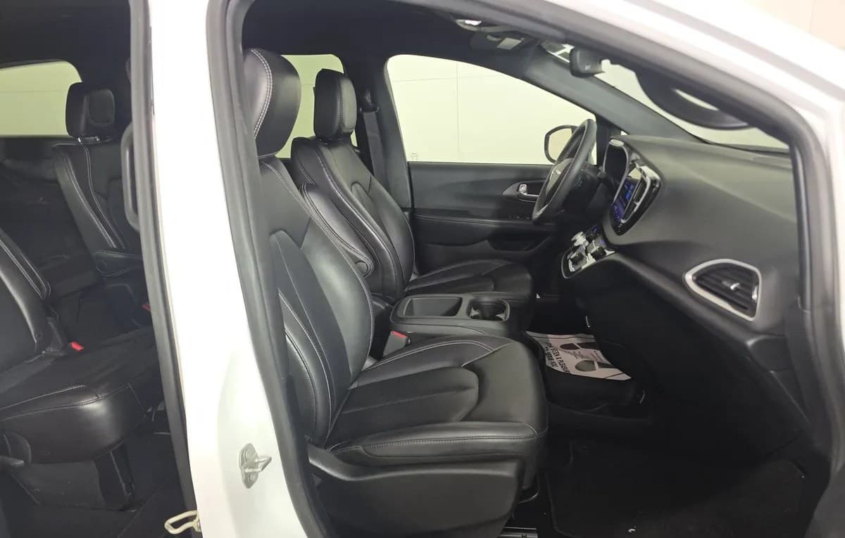 2025 CHRYSLER PACIFICA SELECT 121.6" WB 5