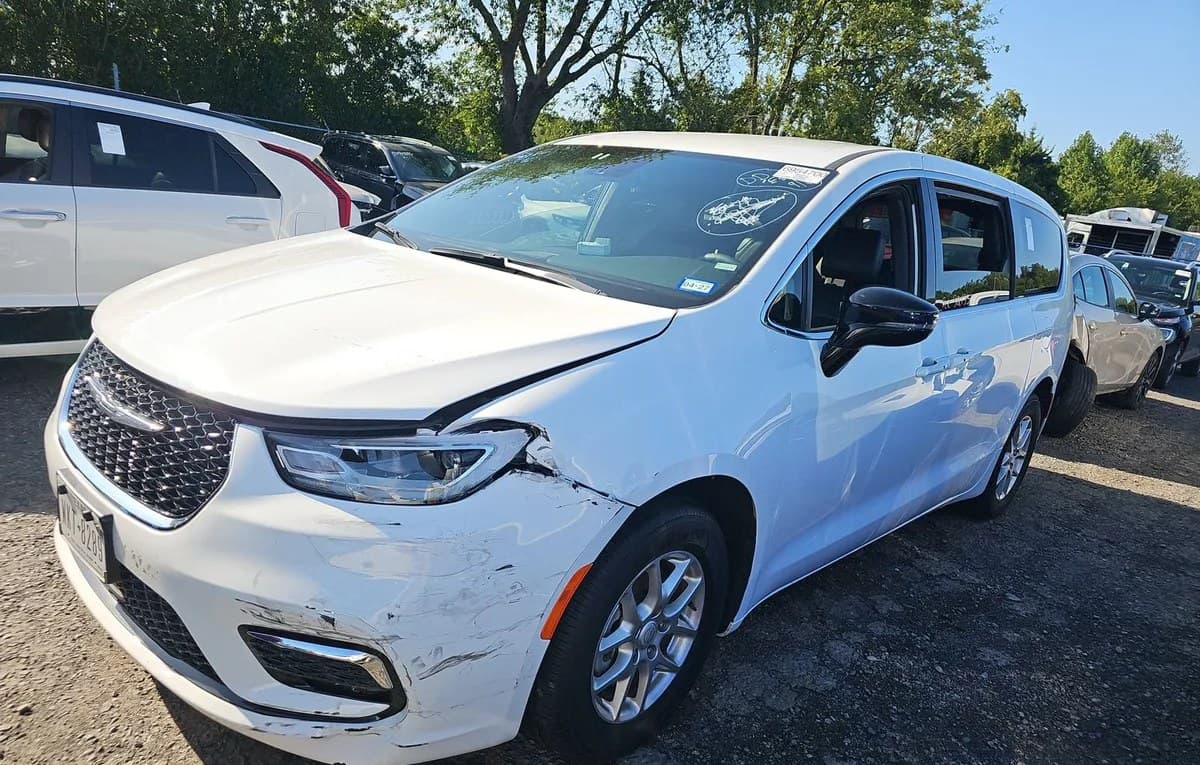 2025 CHRYSLER PACIFICA SELECT 121.6" WB 2