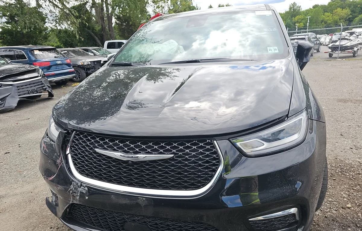 2026 CHRYSLER PACIFICA SELECT 121.6" WB 3