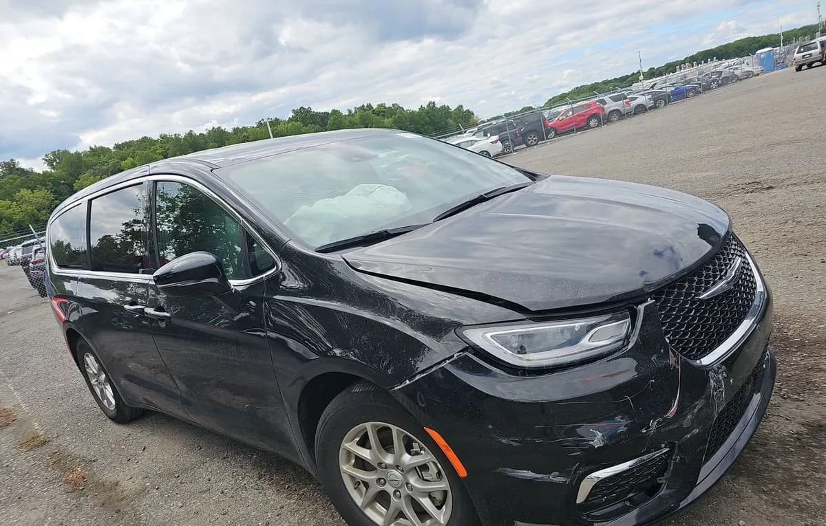 2026 CHRYSLER PACIFICA SELECT 121.6" WB 4
