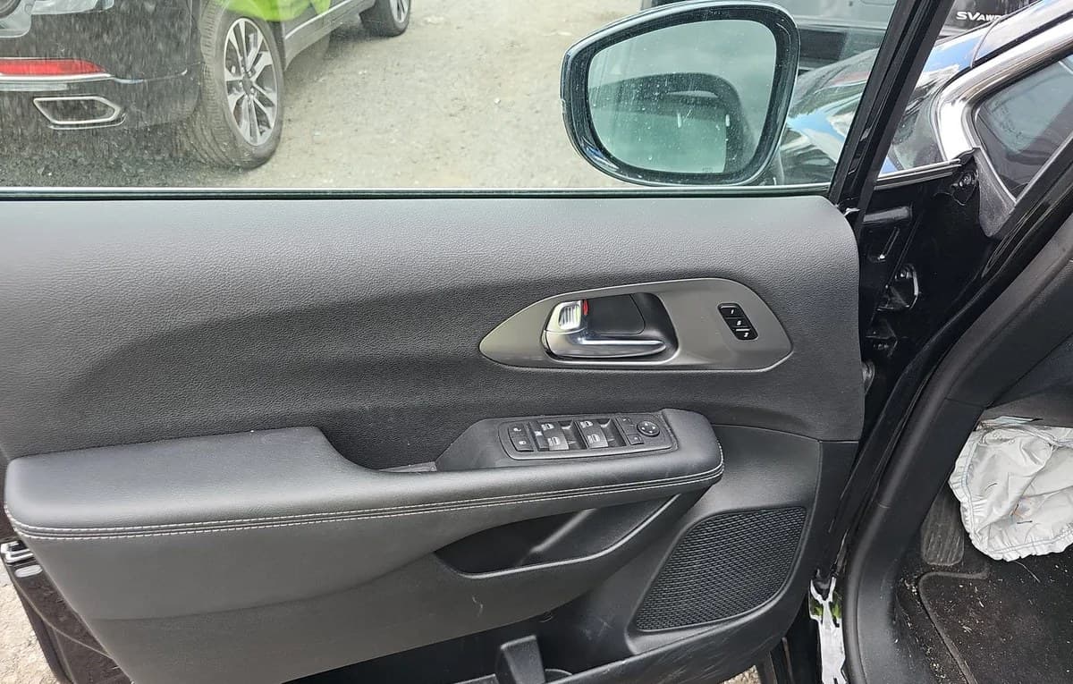 2026 CHRYSLER PACIFICA SELECT 121.6" WB 6