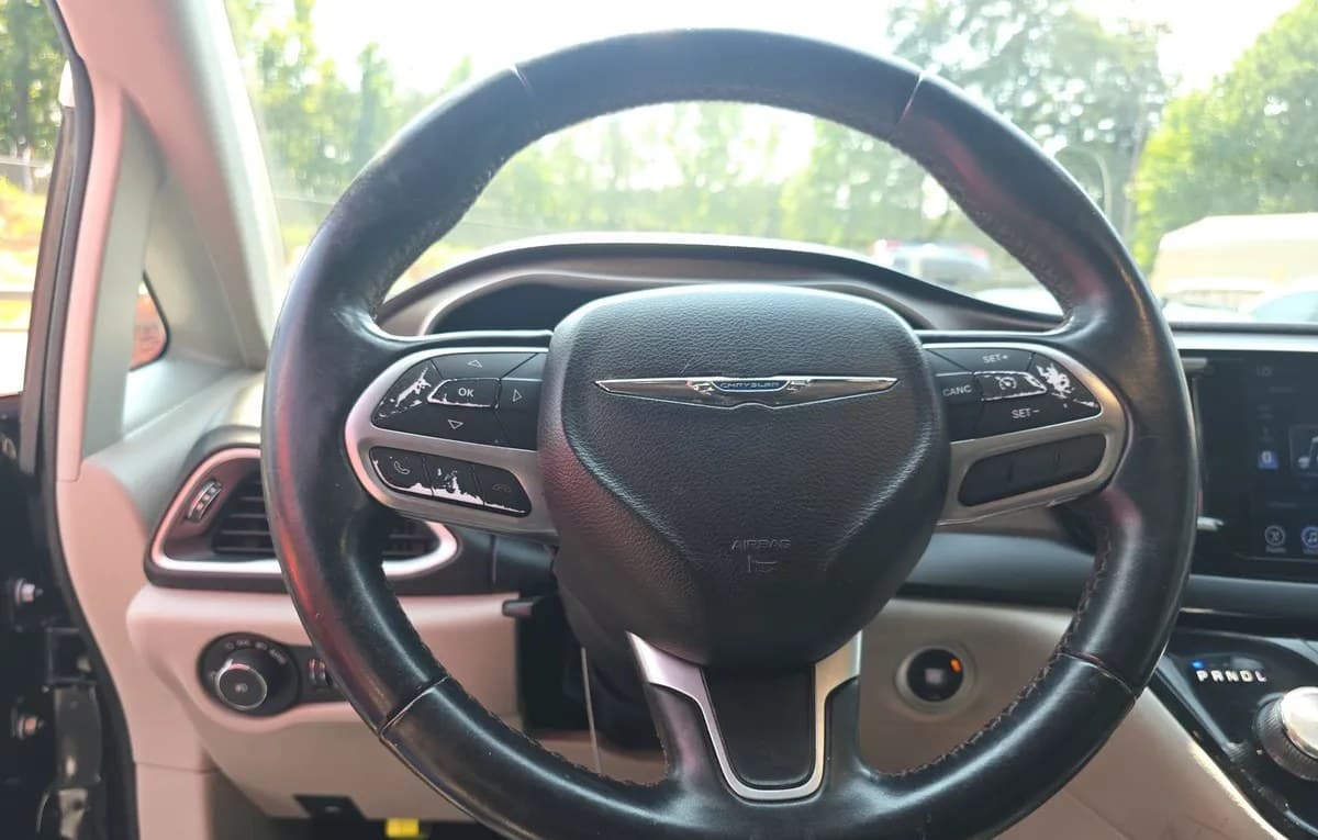 2017 CHRYSLER PACIFICA TOURING L 121.6" WB 7