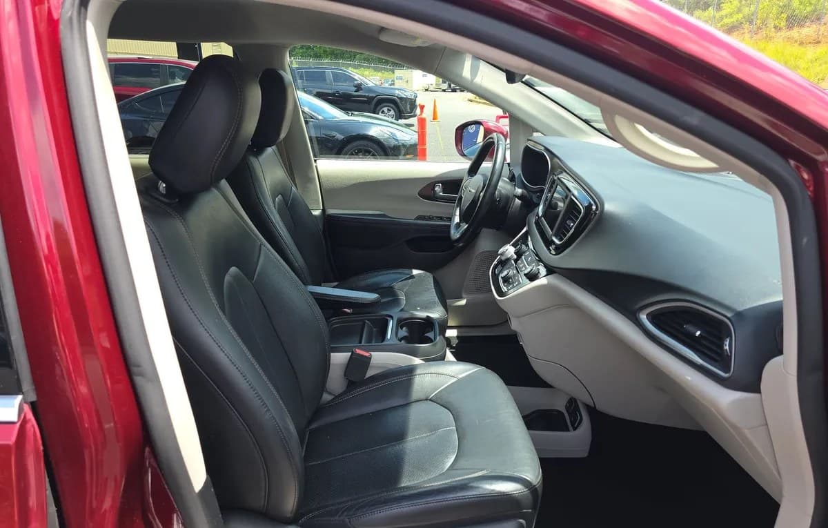 2019 CHRYSLER PACIFICA TOURING L 121.6" WB 5