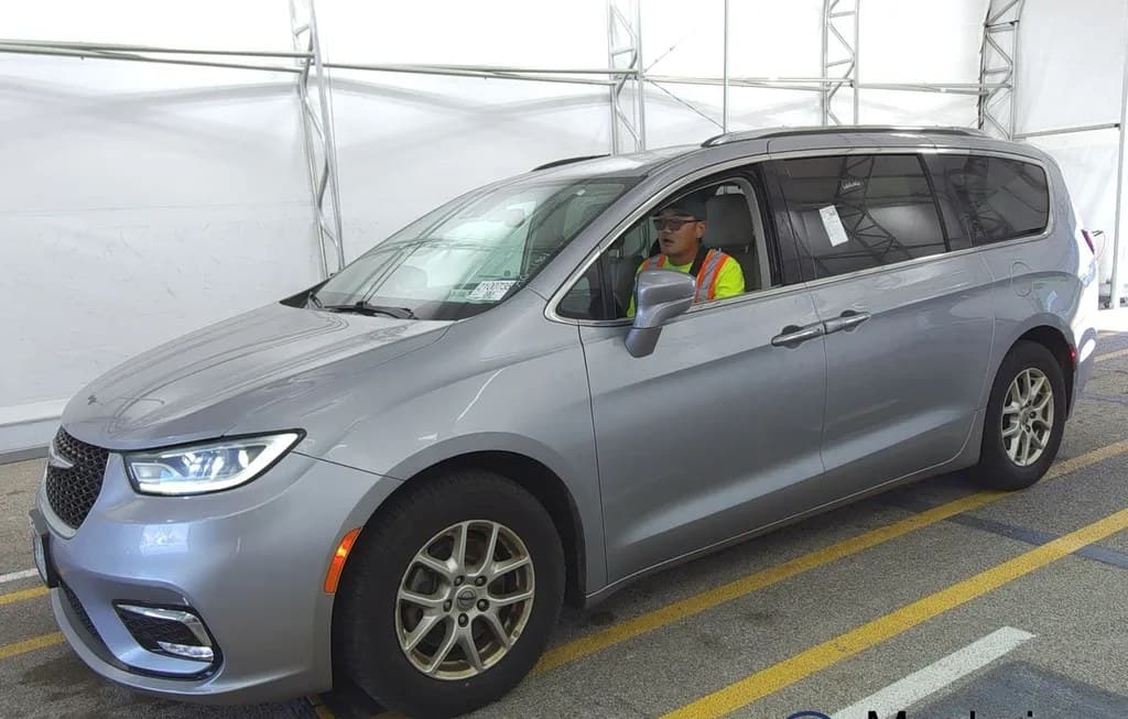 2021 CHRYSLER PACIFICA TOURING L 121.6" WB 1