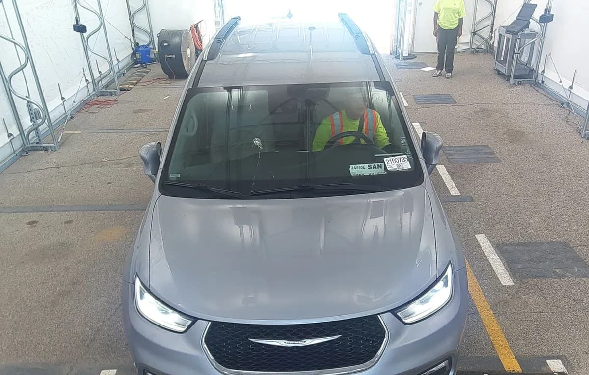 2021 CHRYSLER PACIFICA TOURING L 121.6" WB 3