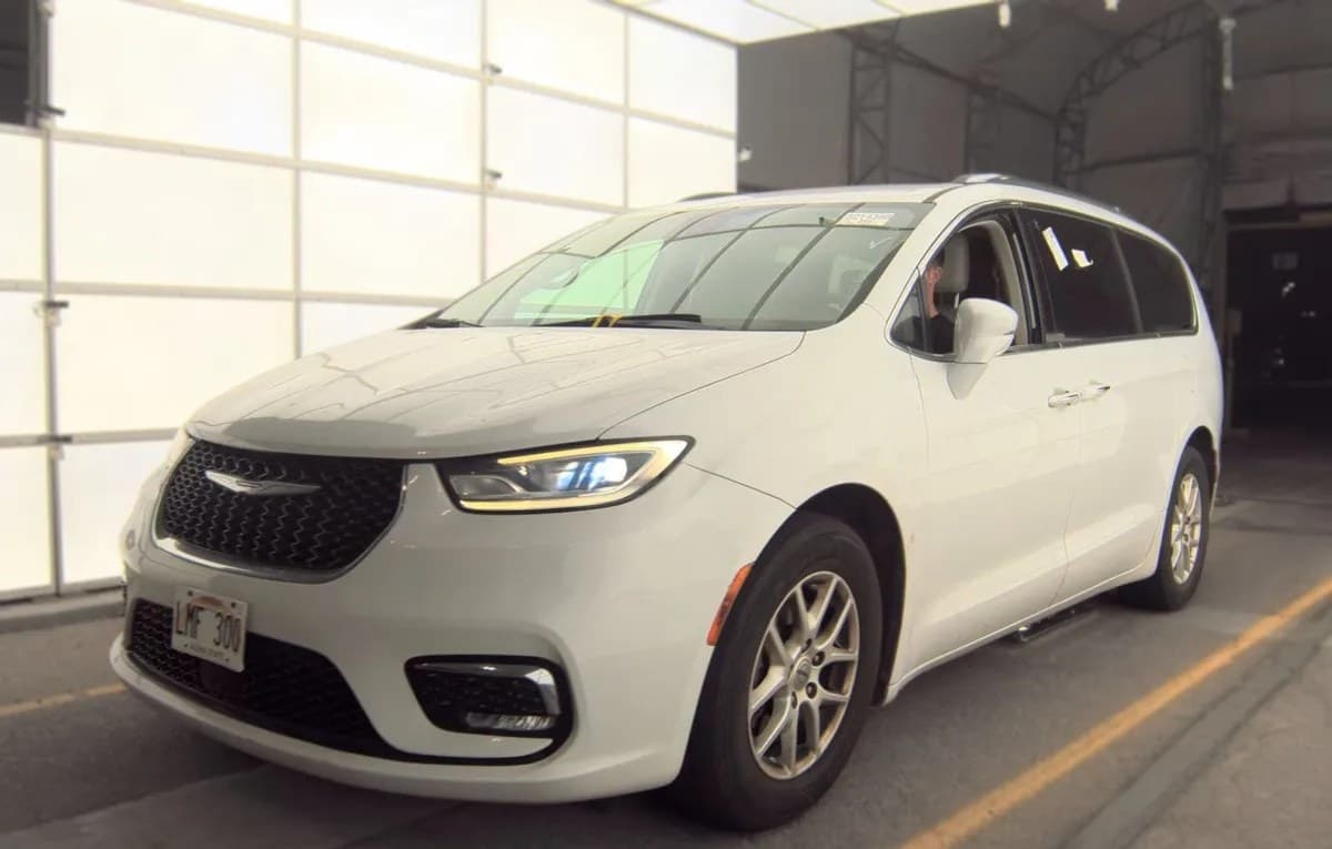 2021 CHRYSLER PACIFICA TOURING L 121.6" WB 2