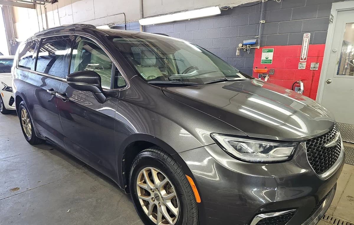 2021 CHRYSLER PACIFICA TOURING L 121.6" WB 4