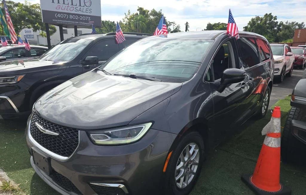 2023 CHRYSLER PACIFICA TOURING L 121.6" WB 1