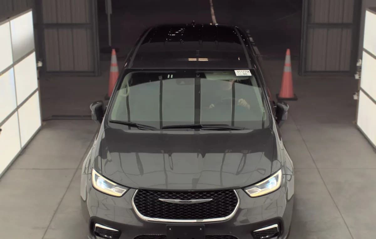 2023 CHRYSLER PACIFICA TOURING L 121.6" WB 3