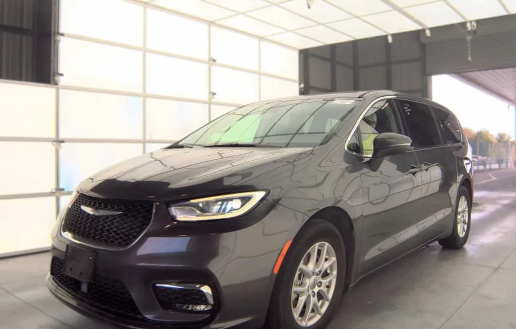 2023 CHRYSLER PACIFICA TOURING L 121.6" WB
