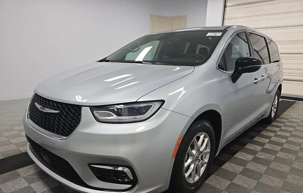 2024 CHRYSLER PACIFICA TOURING L 121.6" WB