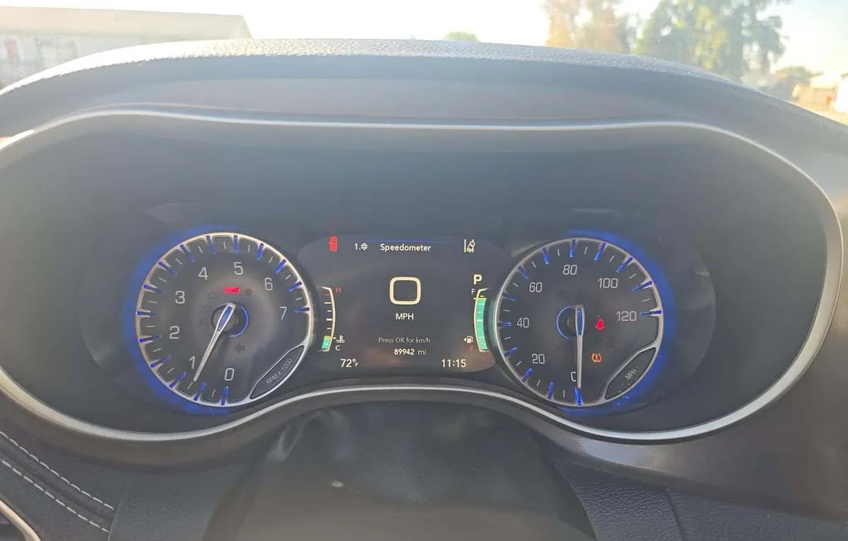 2024 CHRYSLER PACIFICA TOURING L 121.6" WB 6