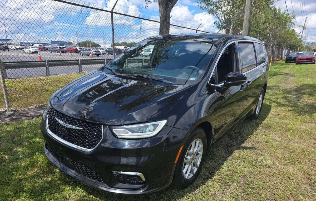 2025 CHRYSLER PACIFICA SELECT 121.6" WB 2