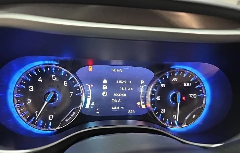 2025 CHRYSLER PACIFICA SELECT 121.6" WB 6
