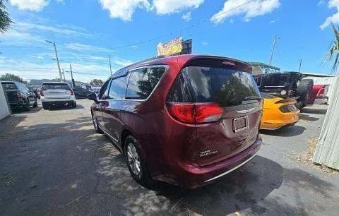 2017 CHRYSLER PACIFICA TOURING L 121.6" WB 3