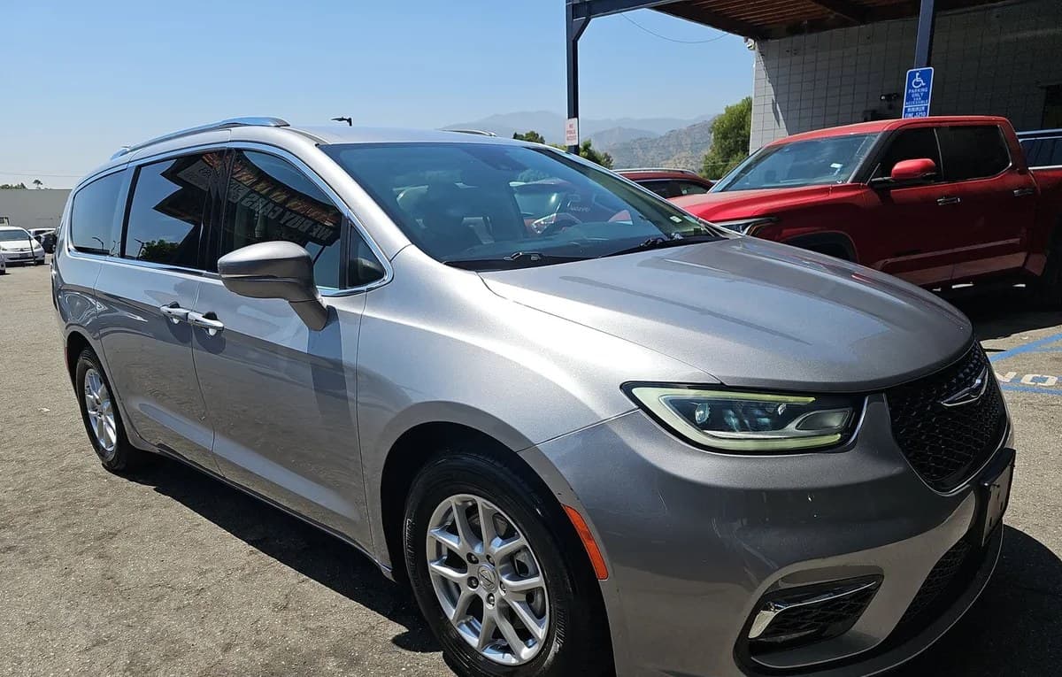 2021 CHRYSLER PACIFICA TOURING L 121.6" WB 4