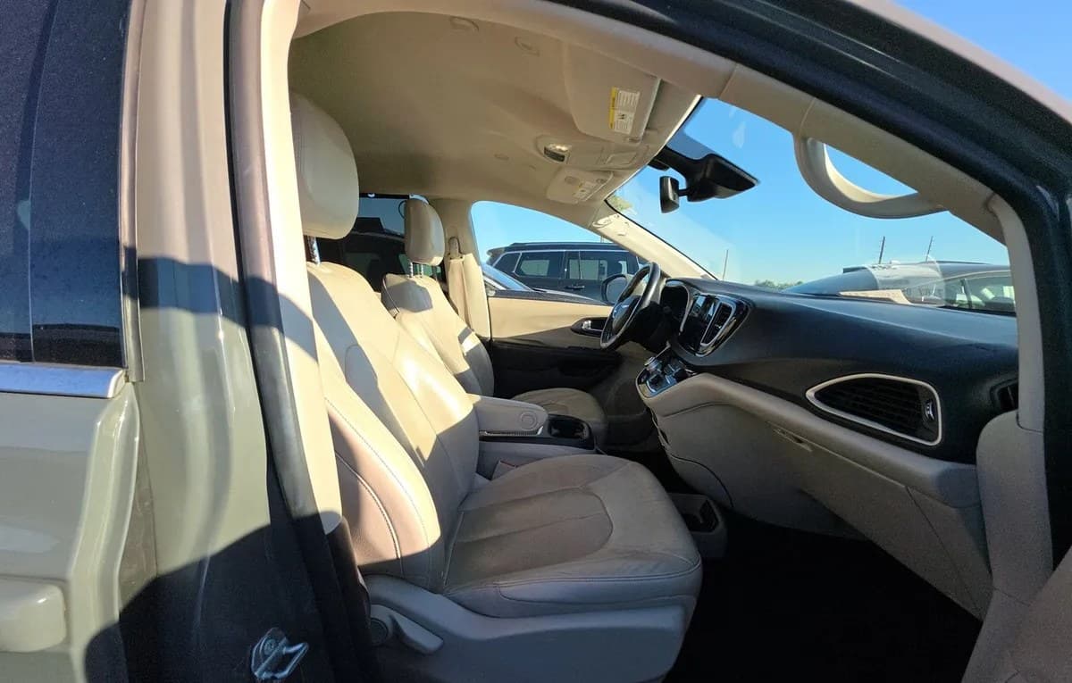 2021 CHRYSLER PACIFICA TOURING L 121.6" WB 5