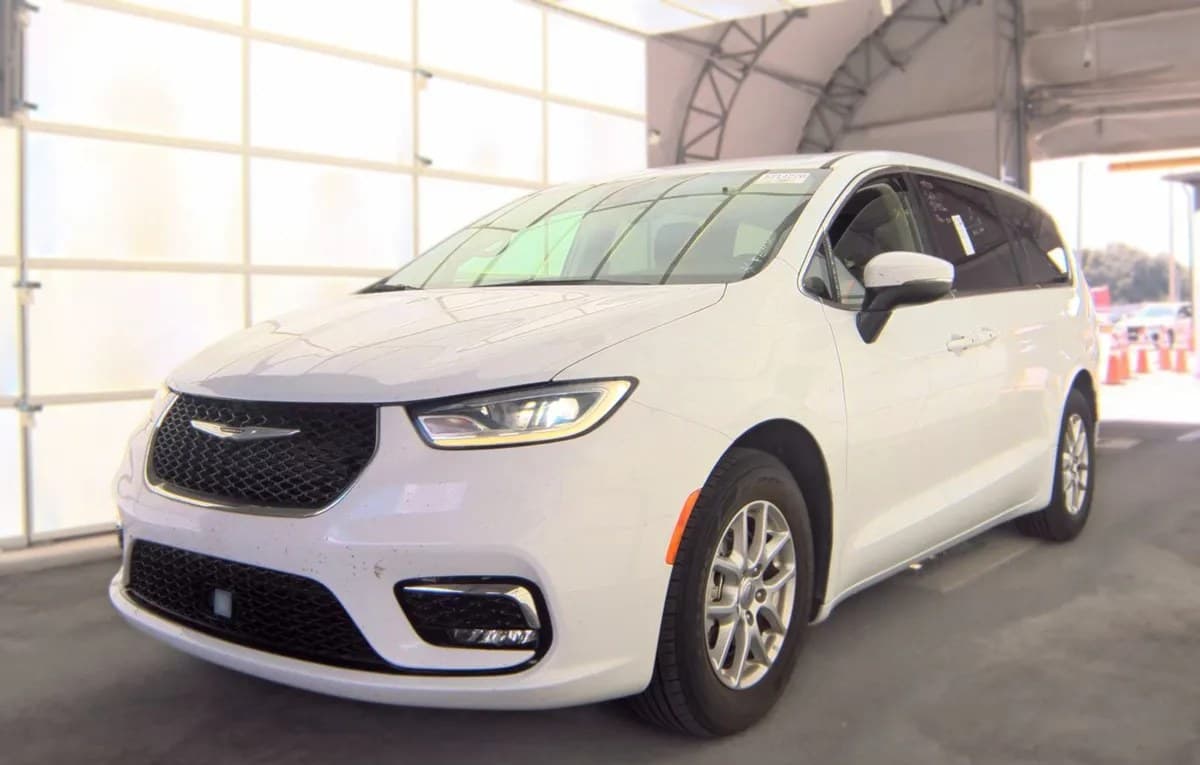 2023 CHRYSLER PACIFICA TOURING L 121.6" WB 2